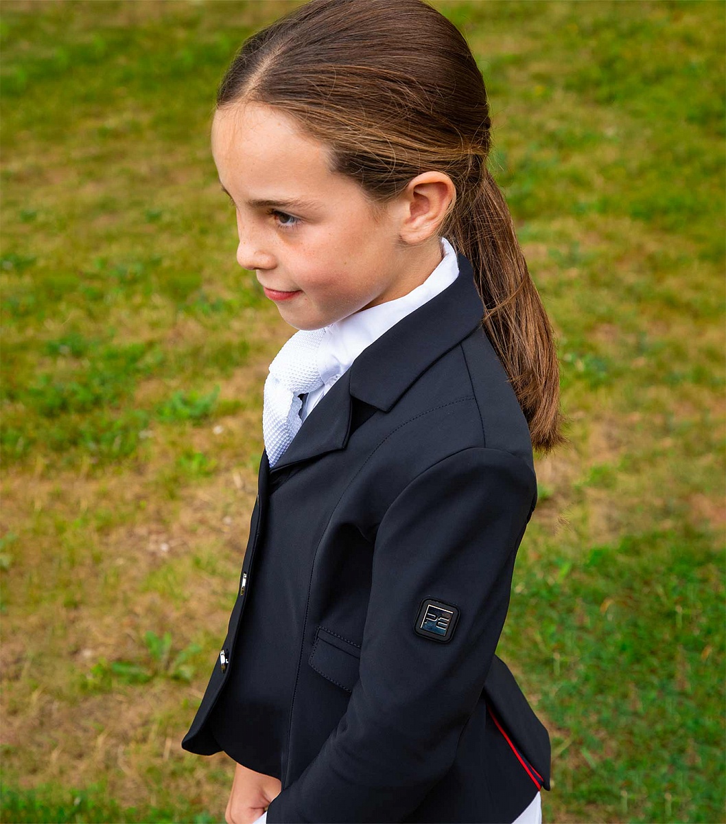    Hagen Premier Equine ()